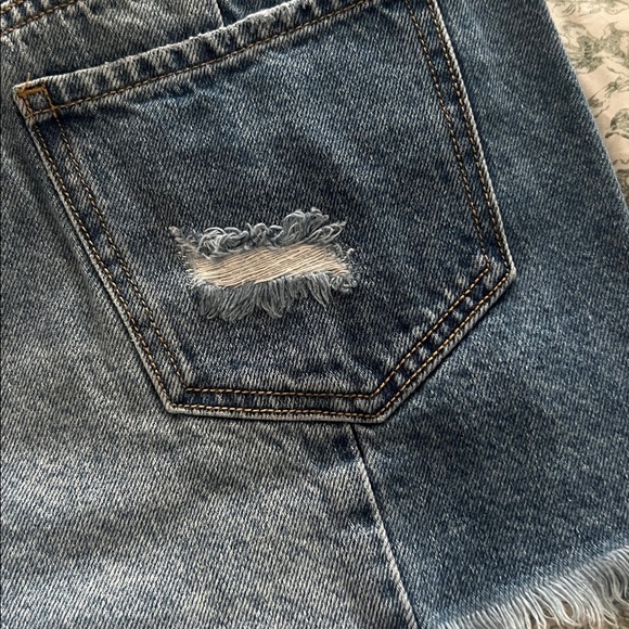 Trendy Distressed Blue Denim Shorts - Picture 6 of 9